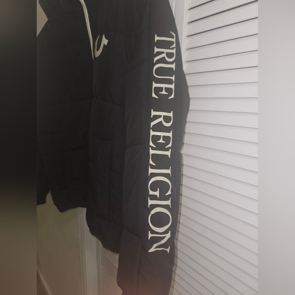 True Religion Black Puffer Jacket with White Accents Size Lg - Picture 6 of 14